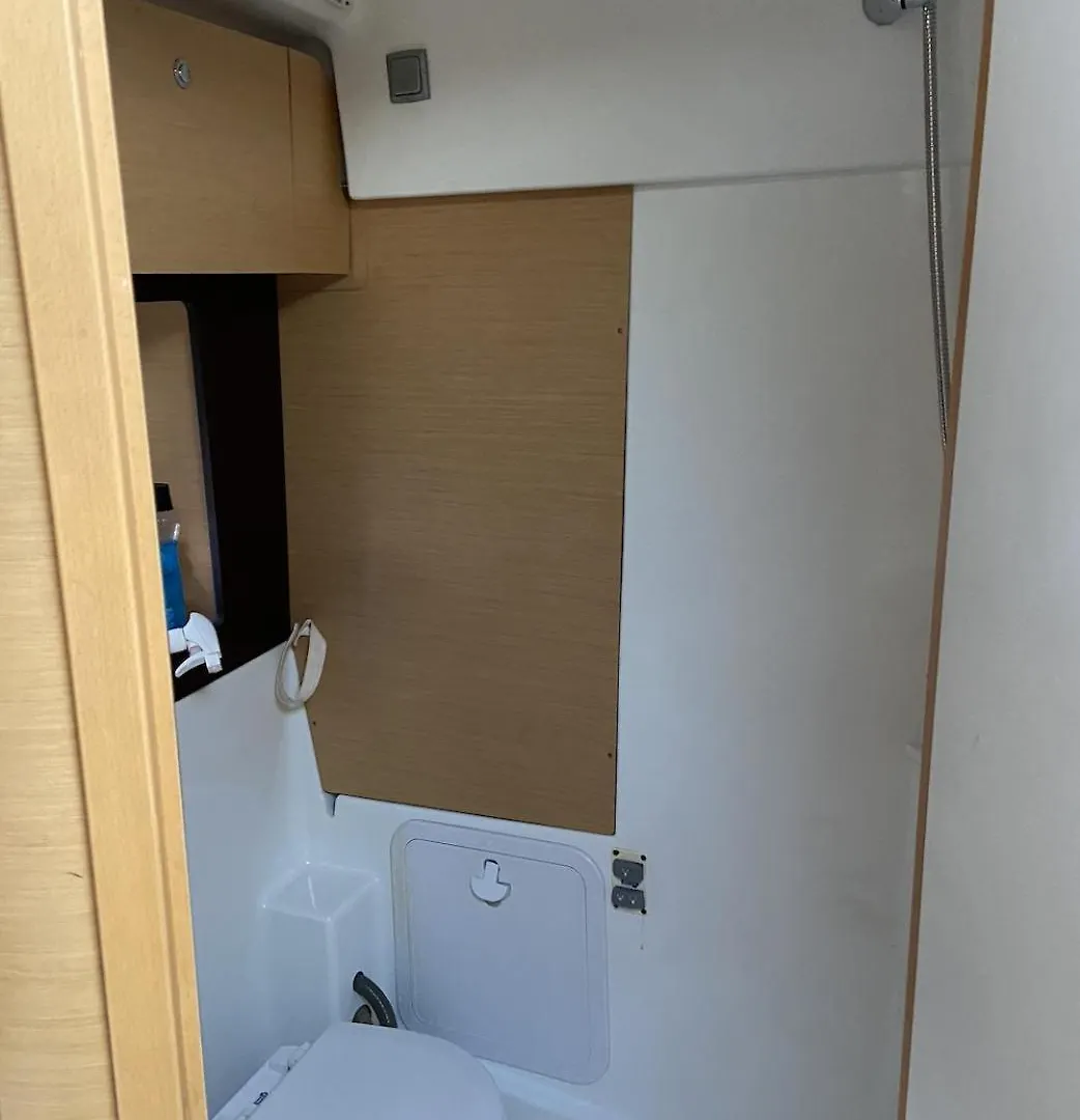 Botel Adisfrutar Del Pura Vida Un Barco Increible Hotel Barcelona